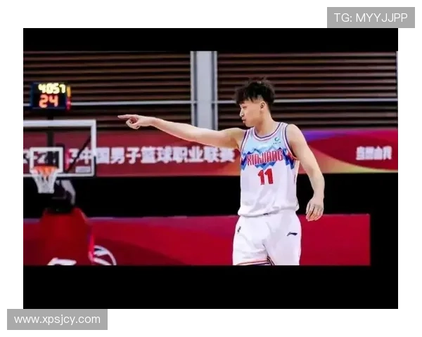 西安篮球队灵活性探讨:如何提升战术应变与团队协作能力 西安篮球队灵活性探讨:如何提升战术应变与团队协作能力