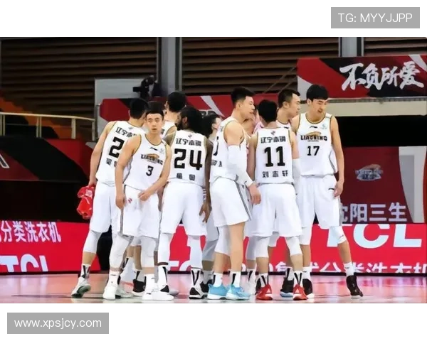 南京篮球队与上海篮球队的耐力较量赛后分析与反思 南京篮球队与上海篮球队的耐力较量赛后分析与反思