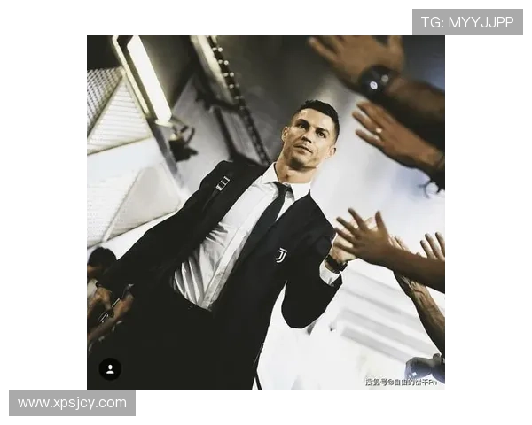 外国足球明星精彩带球瞬间集锦让你领略足球魅力与技巧的完美结合 外国足球明星精彩带球瞬间集锦让你领略足球魅力与技巧的完美结合